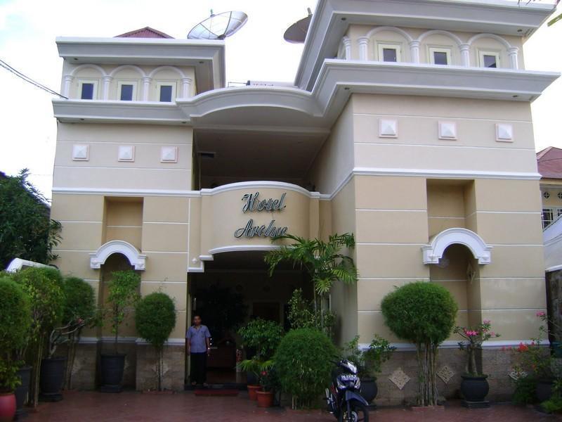 Archie Hotel Ternate Exterior photo